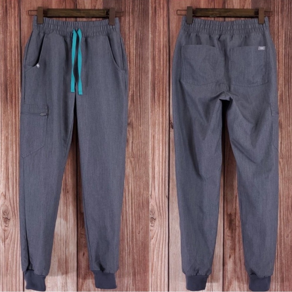 Figs Womens Size PM Gray High Waisted Zamora Jogger Scrub Pants W20SW2028